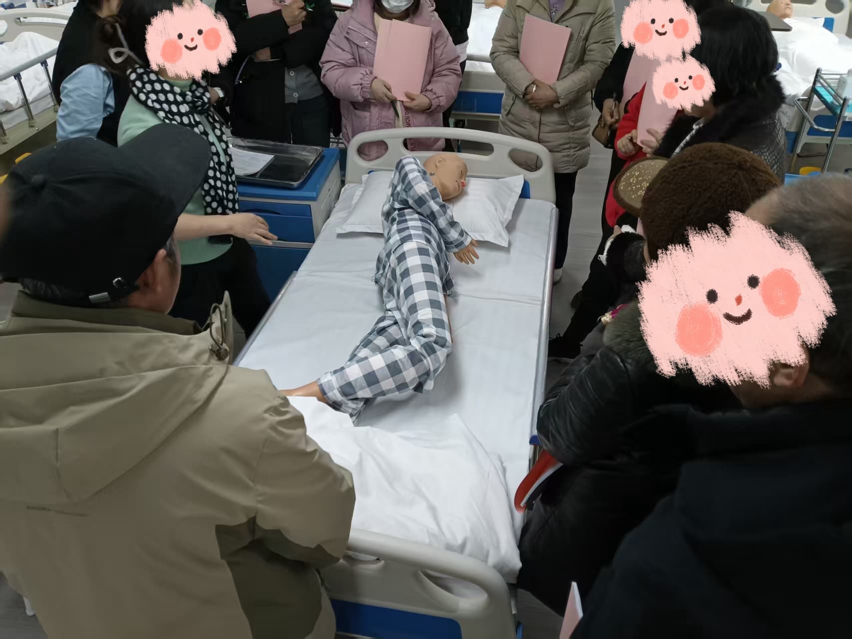 养老护理培训 - 学员风采